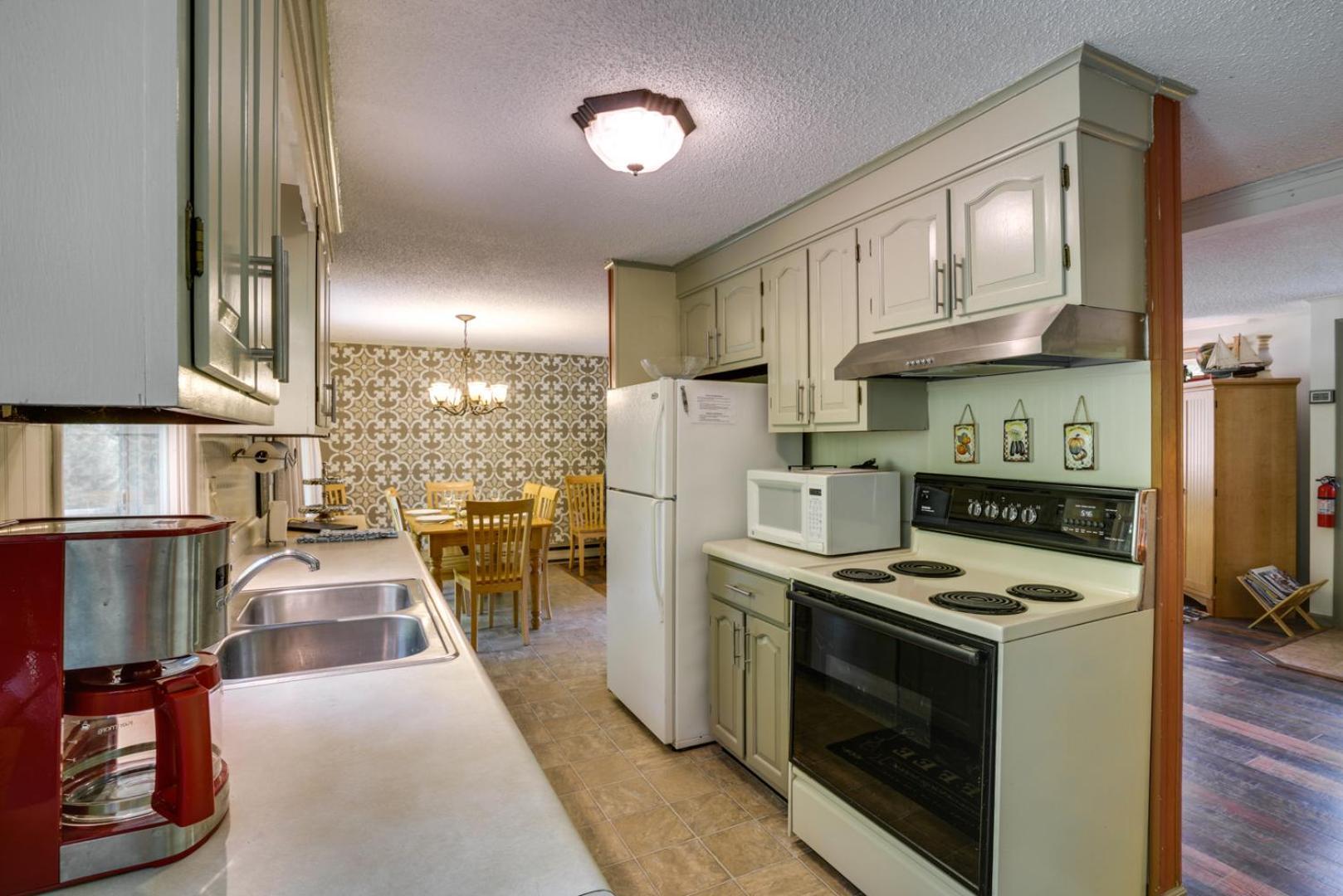 Great Valley Home With On-Site Pond, 7 Mi To Skiing! Экстерьер фото