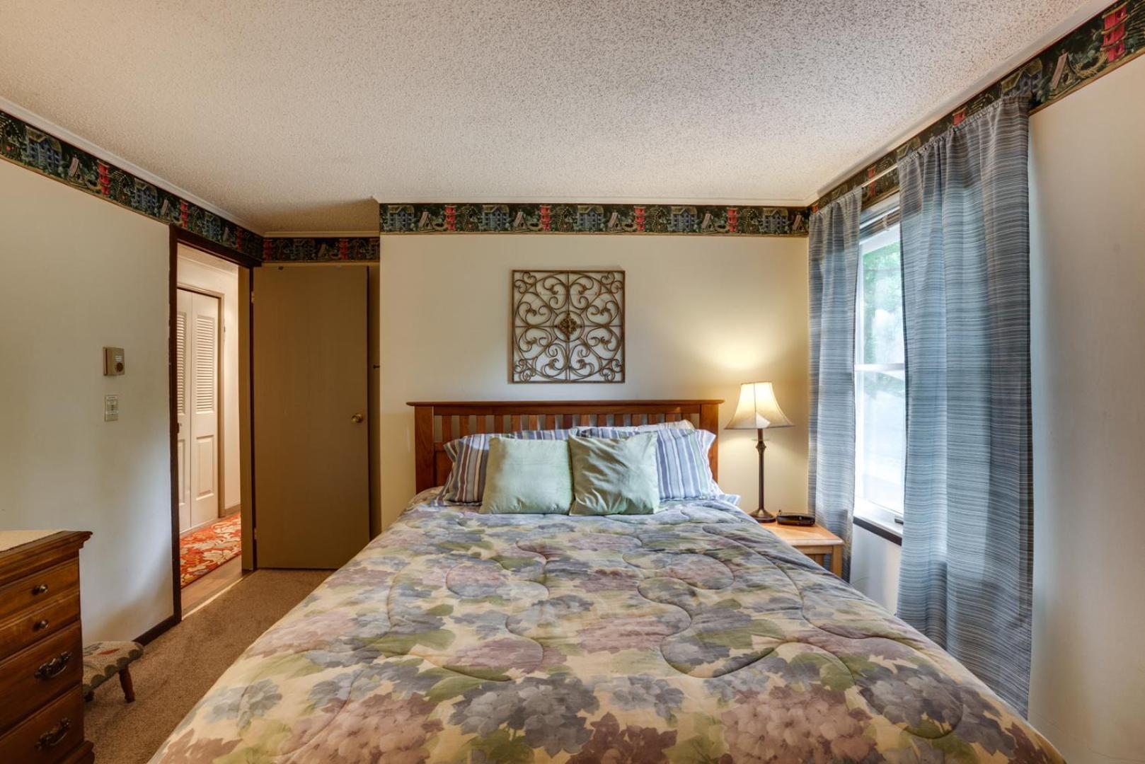 Great Valley Home With On-Site Pond, 7 Mi To Skiing! Экстерьер фото